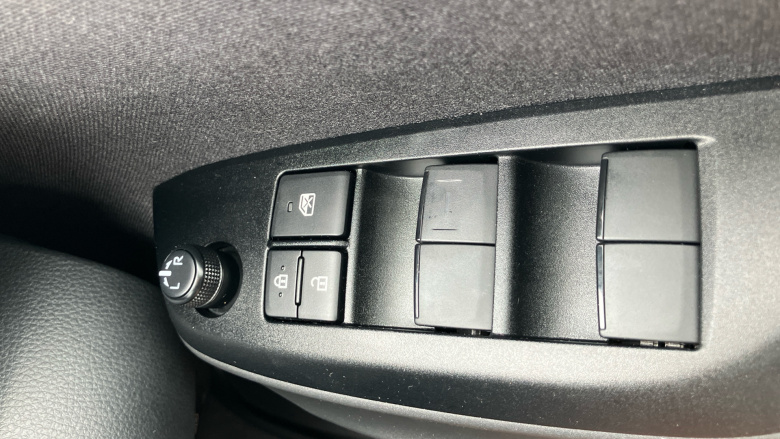 Toyota Yaris 1.5 Hybrid Icon 5dr CVT Hybrid Hatchback